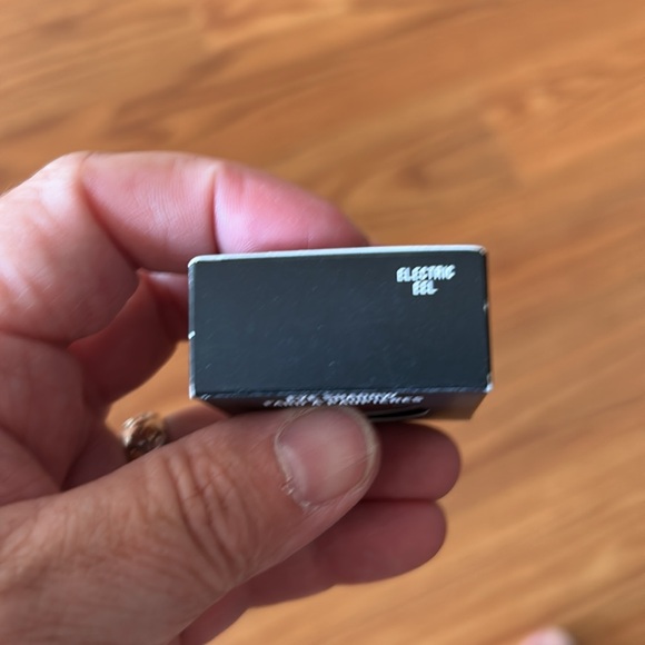 Mac Eyeshadow Single - Picture 2 of 2